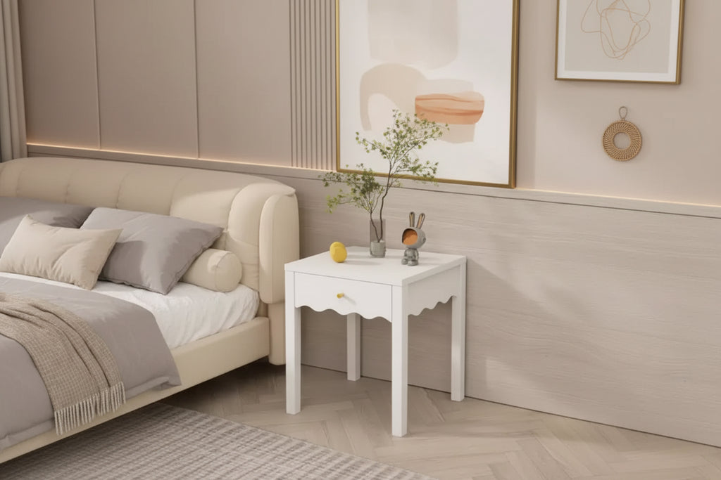 Tavolino Comodino Bianco Comodino Laterale Giocoso con Cassetto e Balza Ondulata - ModernLuxe