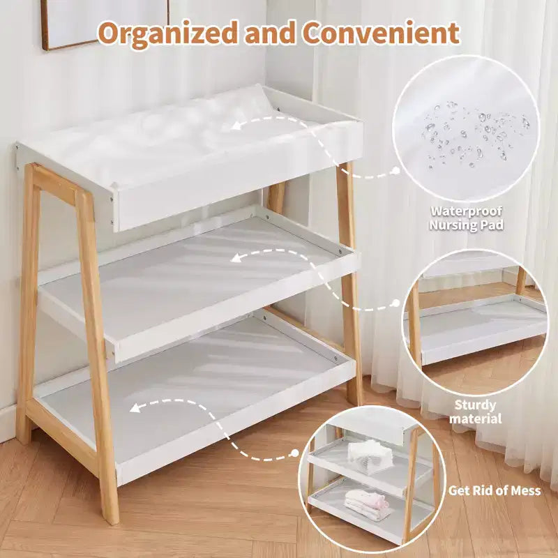 Fasciatoio portatile moderno e compatto con materassino impermeabile e 2 ripiani portaoggetti per neonati e bambini.
