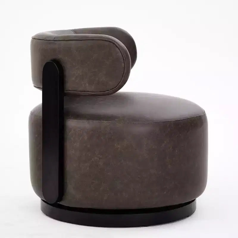 Poltrona girevole club Christopher Knight Home Emile in similpelle con struttura in legno di gomma
