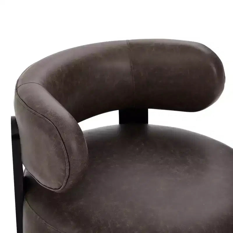 Poltrona girevole club Christopher Knight Home Emile in similpelle con struttura in legno di gomma